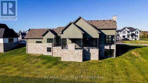 55 William Crisp Drive E, Caledon, ON - Outdoor