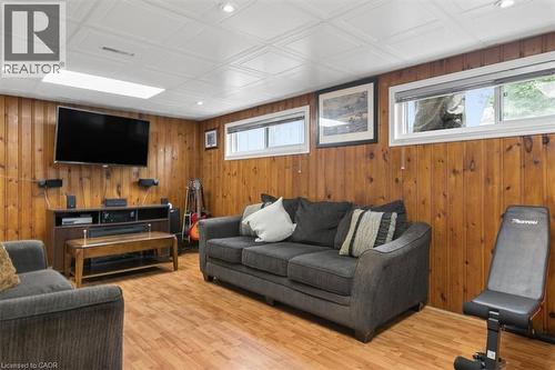 14 Cambridge Avenue, Kitchener, ON - Indoor