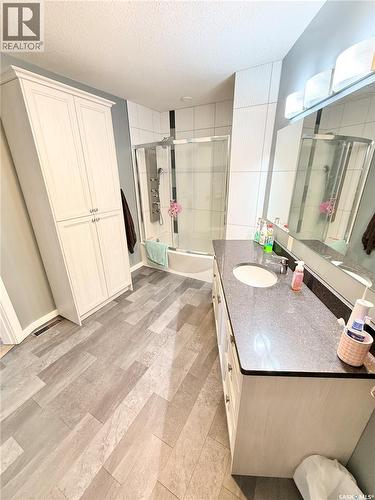 3 Mclelland Bay, Weyburn, SK - Indoor Photo Showing Other Room