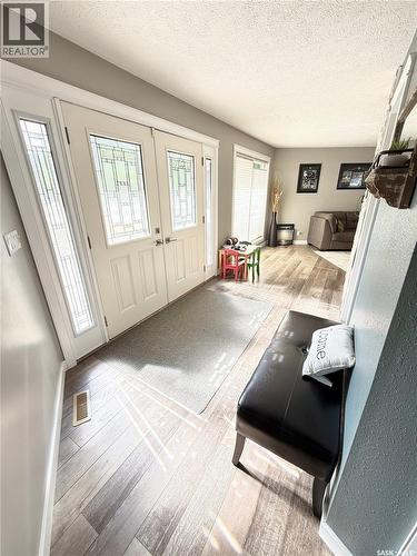 3 Mclelland Bay, Weyburn, SK - Indoor