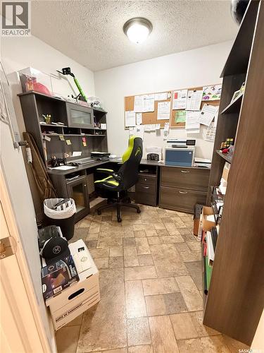 3 Mclelland Bay, Weyburn, SK - Indoor Photo Showing Office