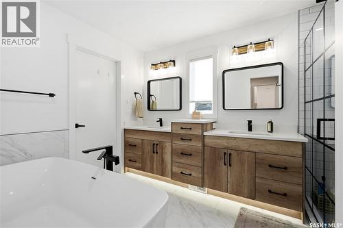 302 Chelsom Manor, Saskatoon, SK - Indoor Photo Showing Bathroom