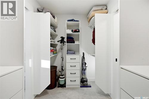 302 Chelsom Manor, Saskatoon, SK - Indoor