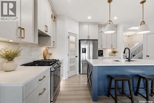 302 Chelsom Manor, Saskatoon, SK - Indoor Photo Showing Kitchen With Upgraded Kitchen