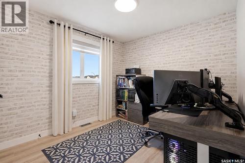 302 Chelsom Manor, Saskatoon, SK - Indoor