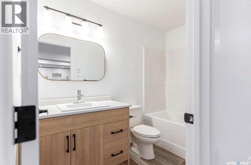 302 Chelsom Manor, Saskatoon, SK - Indoor Photo Showing Bathroom