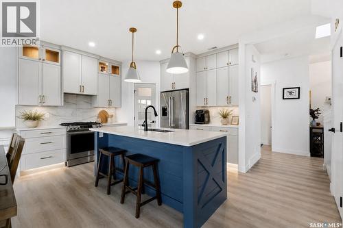 302 Chelsom Manor, Saskatoon, SK - Indoor Photo Showing Kitchen With Upgraded Kitchen