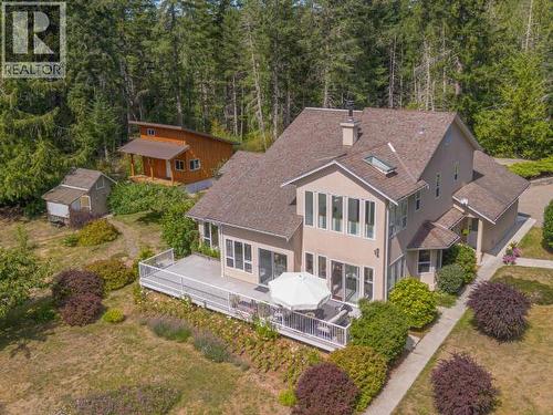 9350 Malaspina Rd, Powell River, BC - Outdoor