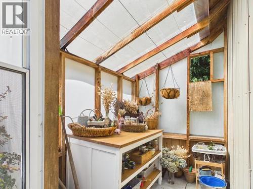 9350 Malaspina Rd, Powell River, BC - Indoor Photo Showing Other Room