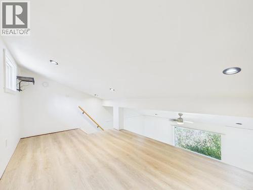 9350 Malaspina Rd, Powell River, BC - Indoor Photo Showing Other Room
