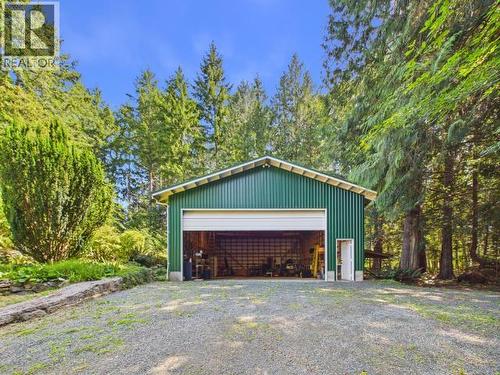 9350 Malaspina Rd, Powell River, BC - Outdoor