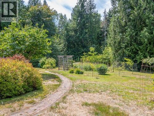 9350 Malaspina Rd, Powell River, BC - Outdoor