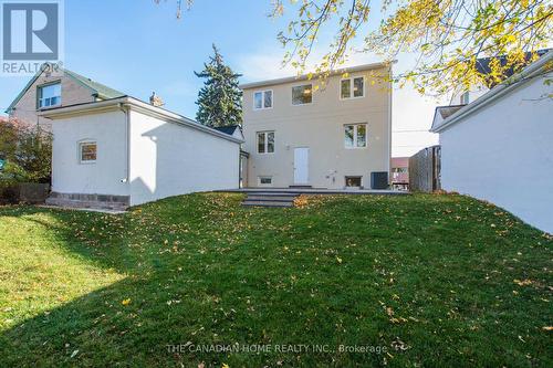 BASEMENT - 8 CLEARVIEW HEIGHTS , Toronto, Ontario M6M 1Z9 5