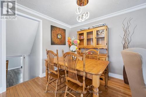 847 Doon Village Road, Kitchener, ON - Indoor Photo Showing Dining Room