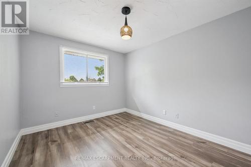 847 Doon Village Road, Kitchener, ON - Indoor Photo Showing Other Room