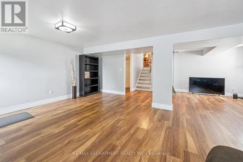 847 Doon Village Road, Kitchener, ON - Indoor