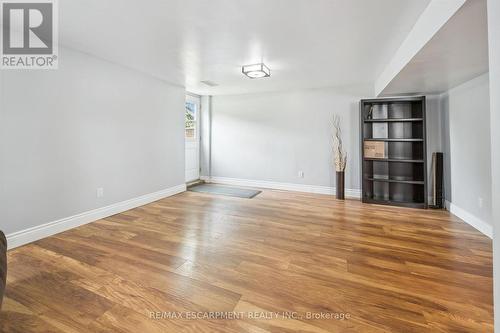 847 Doon Village Road, Kitchener, ON - Indoor Photo Showing Other Room