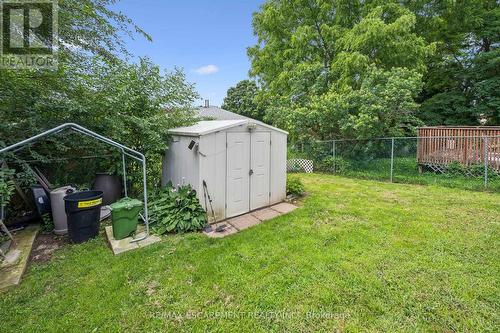 847 Doon Village Road, Kitchener, ON - Outdoor