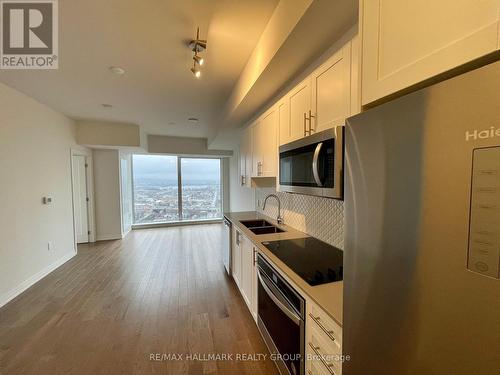 3002 - 805 CARLING AVENUE , Ottawa, Ontario K1S 5W9 3