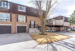 89 - 320 BLACKTHORN STREET Oshawa (Eastdale), ON L1K 1K9