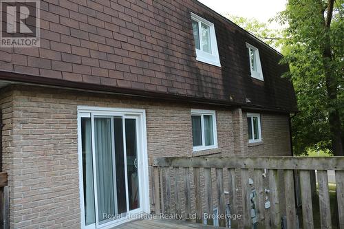 89 - 320 BLACKTHORN STREET , Oshawa (Eastdale), Ontario L1K 1K9 5