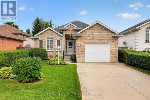 17 STEEPLECHASE COURT  St. Thomas, ON N5R 6H5