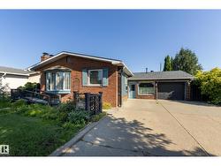 4716 109 AV NW  Edmonton, AB T6A 1R6