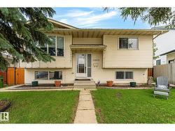 12435 46 ST NW  Edmonton, AB T5W 5E2