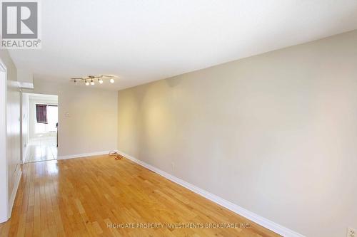 80 HADDEN CRESCENT , Barrie, Ontario L4M 6G7 3