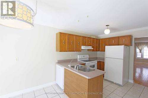 80 HADDEN CRESCENT , Barrie, Ontario L4M 6G7 4