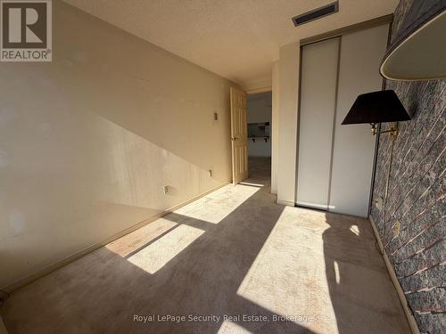 10 - 20 Glebe Road W, Toronto, ON - Indoor Photo Showing Other Room