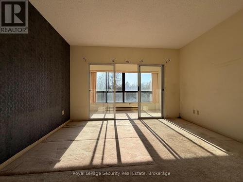 10 - 20 Glebe Road W, Toronto, ON - Indoor Photo Showing Other Room