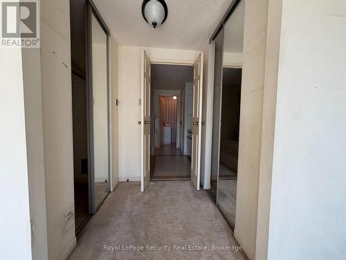 10 - 20 Glebe Road W, Toronto, ON - Indoor Photo Showing Other Room