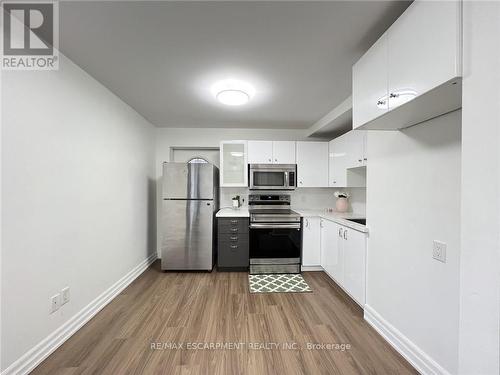 UPPER - 1164 CANNON STREET E , Hamilton, Ontario L8L 2K1 4