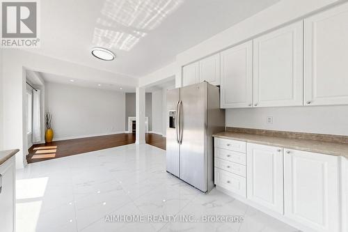 87 River Ridge Boulevard, Aurora, ON - Indoor