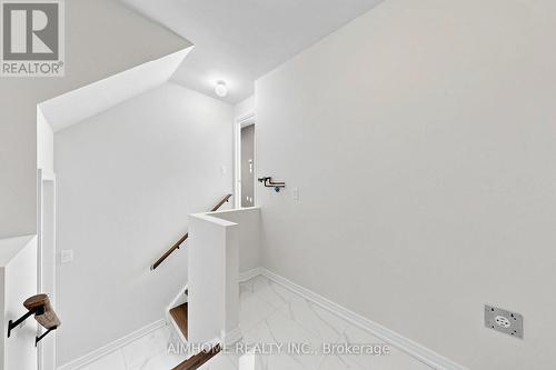 87 River Ridge Boulevard, Aurora, ON -  Photo Showing Other Room