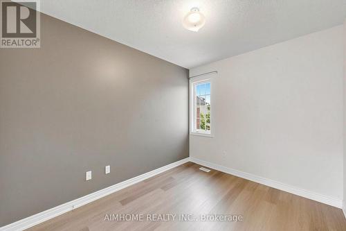 87 River Ridge Boulevard, Aurora, ON - Indoor Photo Showing Other Room