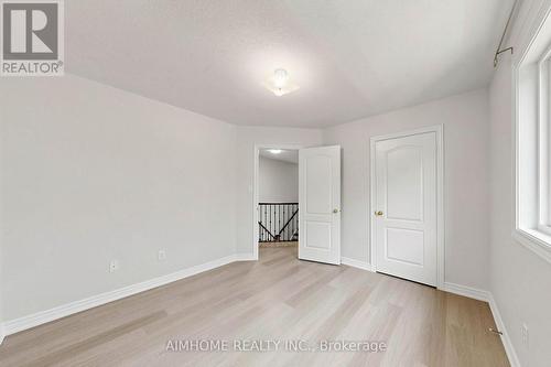 87 River Ridge Boulevard, Aurora, ON - Indoor Photo Showing Other Room