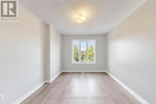 87 River Ridge Boulevard, Aurora, ON - Indoor Photo Showing Other Room
