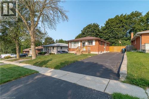 22 MOUNTFORD Drive  Guelph, ON N1E 6E9