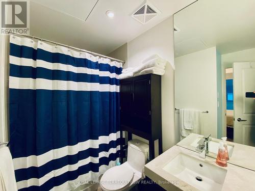 2012 - 8 The Esplanade, Toronto, ON - Indoor Photo Showing Bathroom