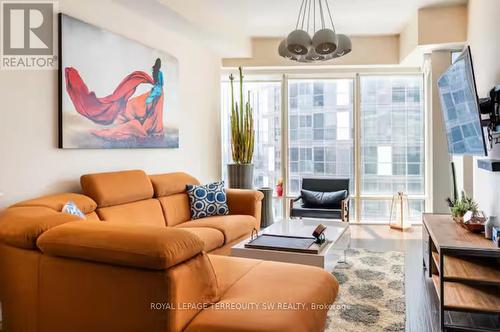 2012 - 8 The Esplanade, Toronto, ON - Indoor Photo Showing Living Room