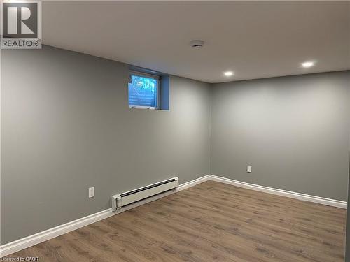 80 GLEN Road Unit# LOWER , Kitchener, Ontario N2M 3E8 4