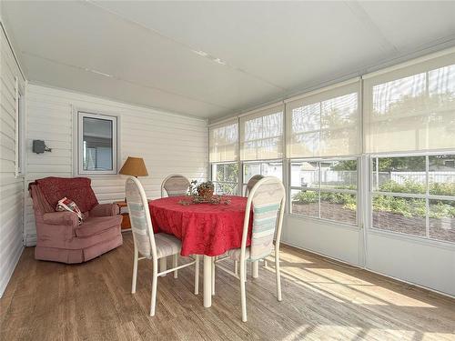 1043 7Th Street, Brandon, MB - Indoor