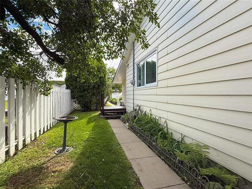 1043 7Th Street, Brandon, MB - Outdoor With Exterior