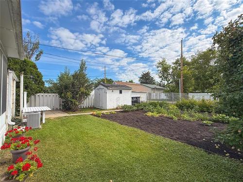 1043 7Th Street, Brandon, MB - Outdoor
