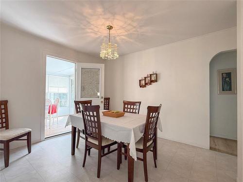 1043 7Th Street, Brandon, MB - Indoor Photo Showing Dining Room