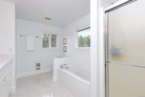 485 Southwind Rd, Comox, BC 