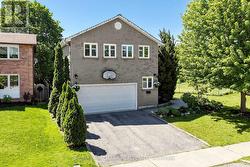 145 OLD SURREY LANE  Richmond Hill, ON L4C 6R9