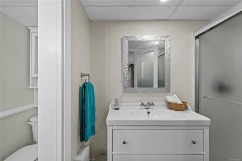 1185 Stuart Pl, Ladysmith, BC 